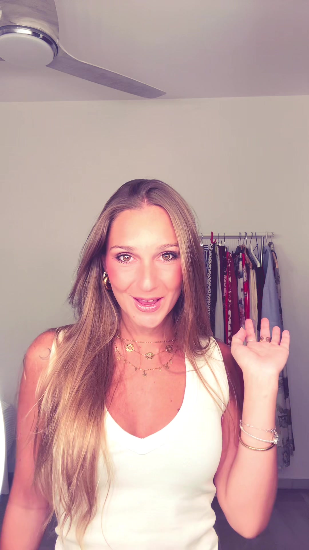 @Angela Tena