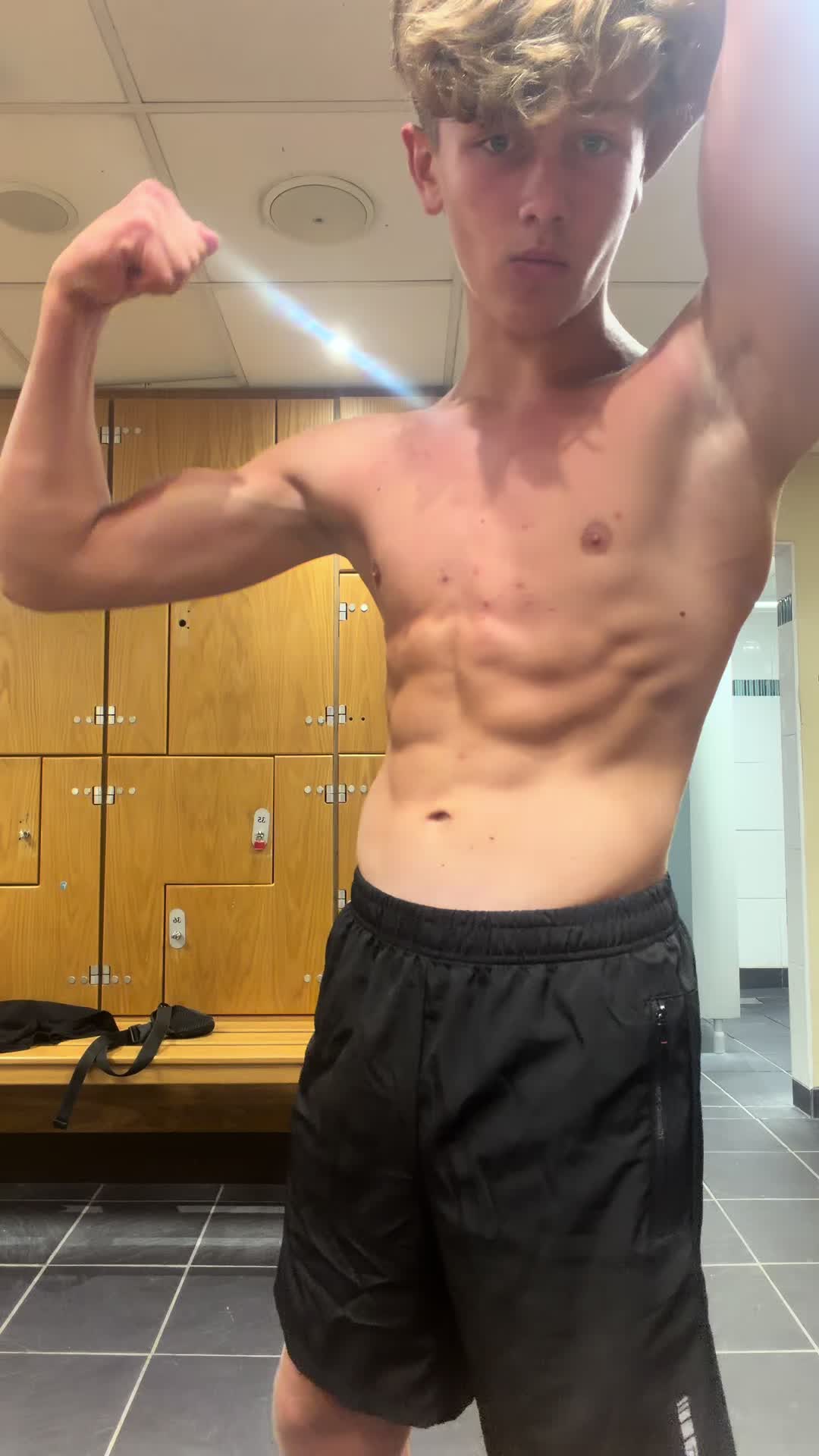@dylanmogz