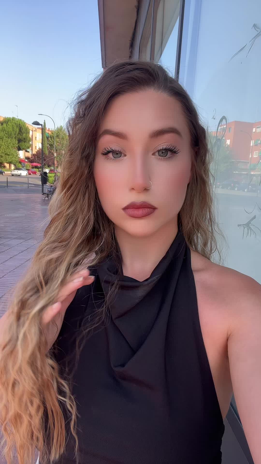 @albaacruuzz
