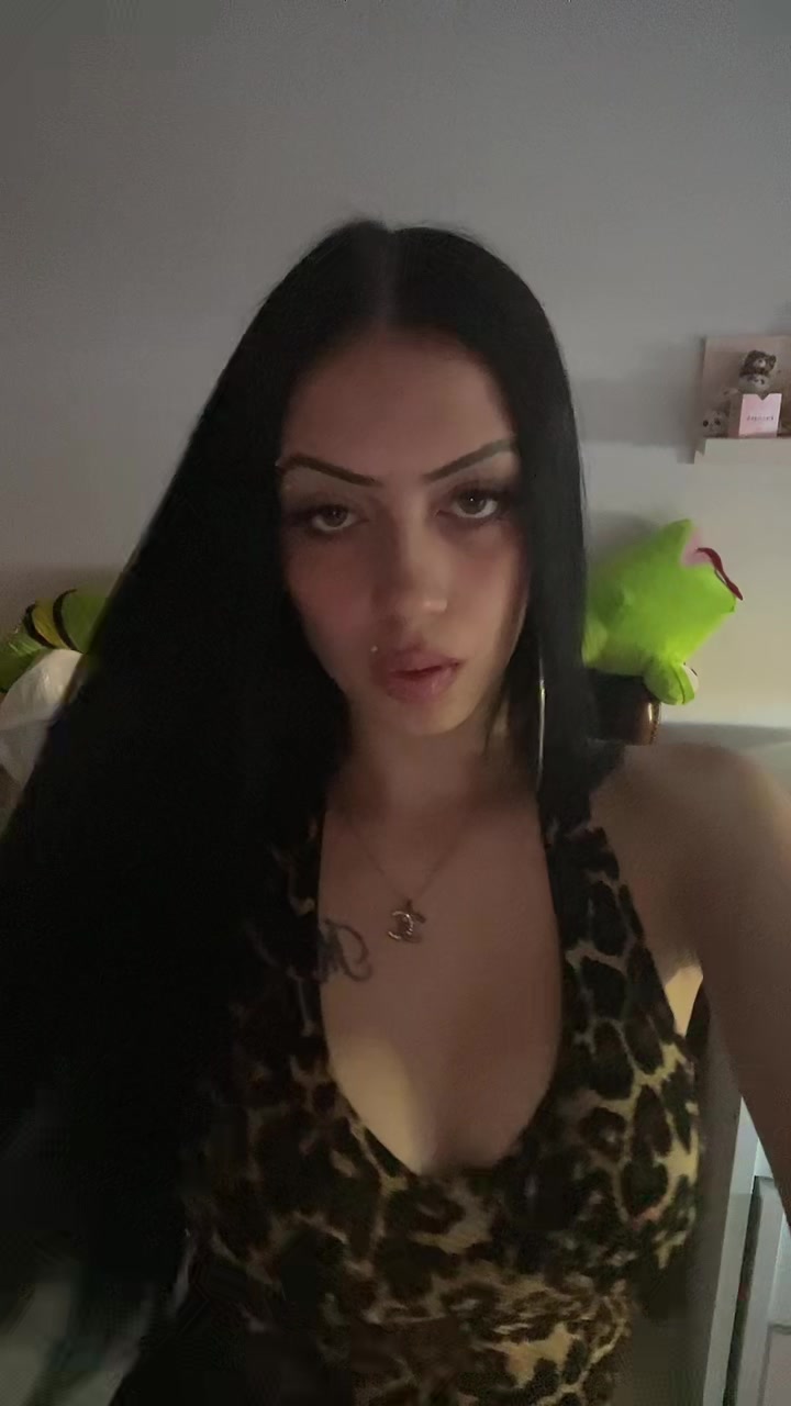 @PrettyWhenuKryy
