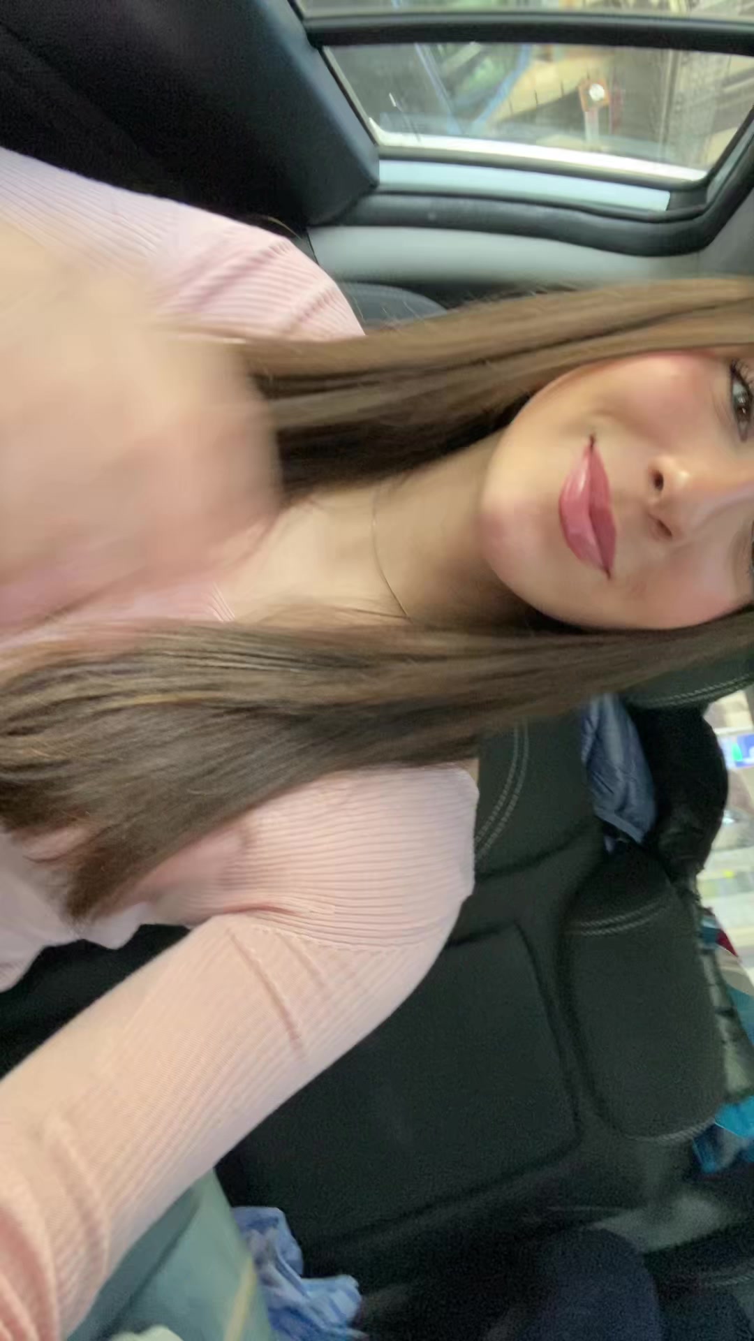 @avrileta