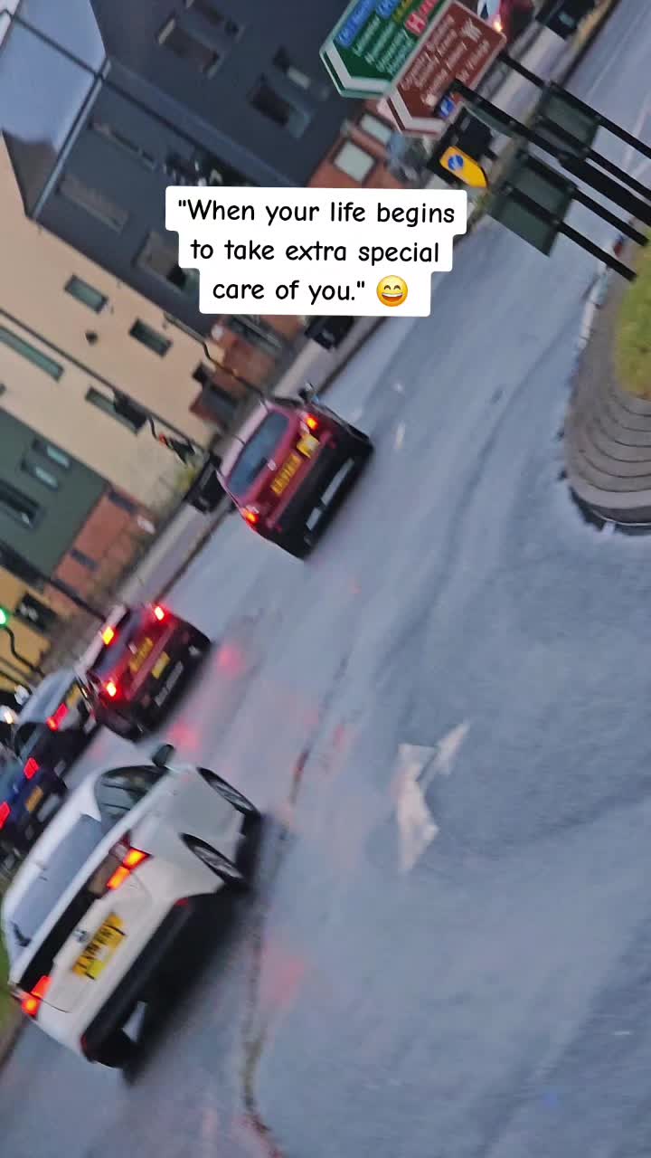 @Urwa 🇬🇧