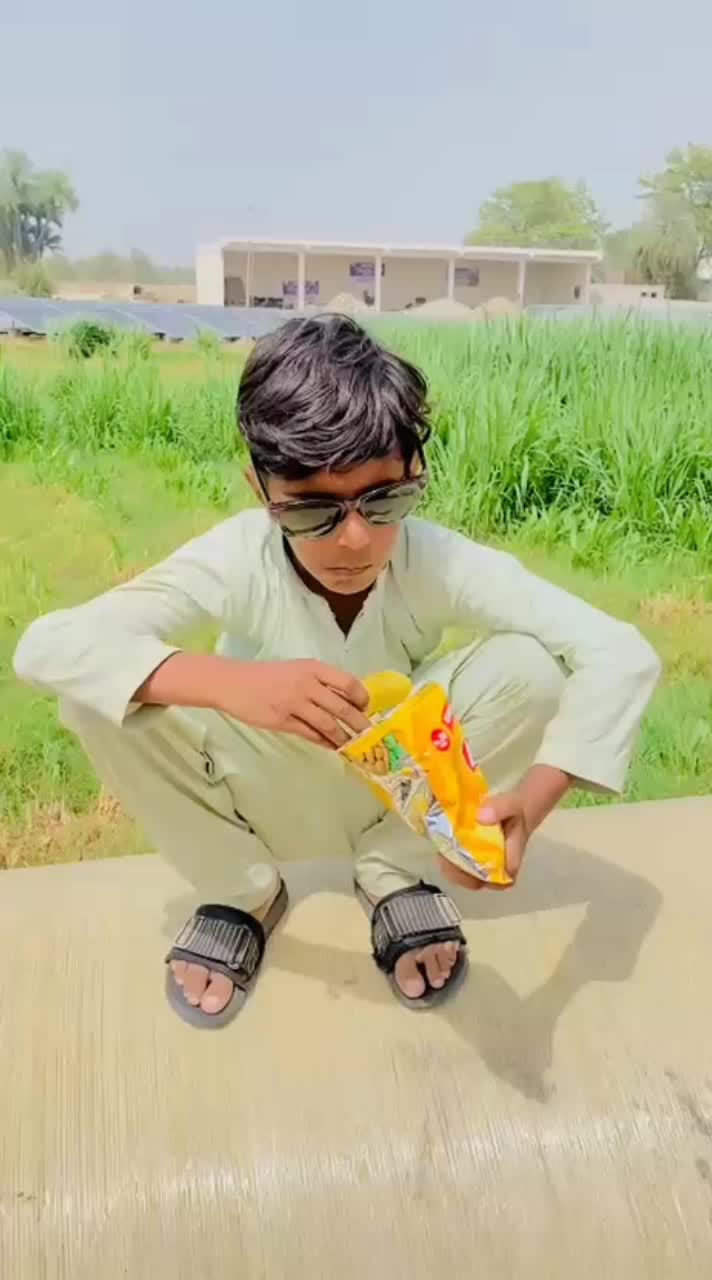 @😂 ملتانی ٹوپی باز 🤪