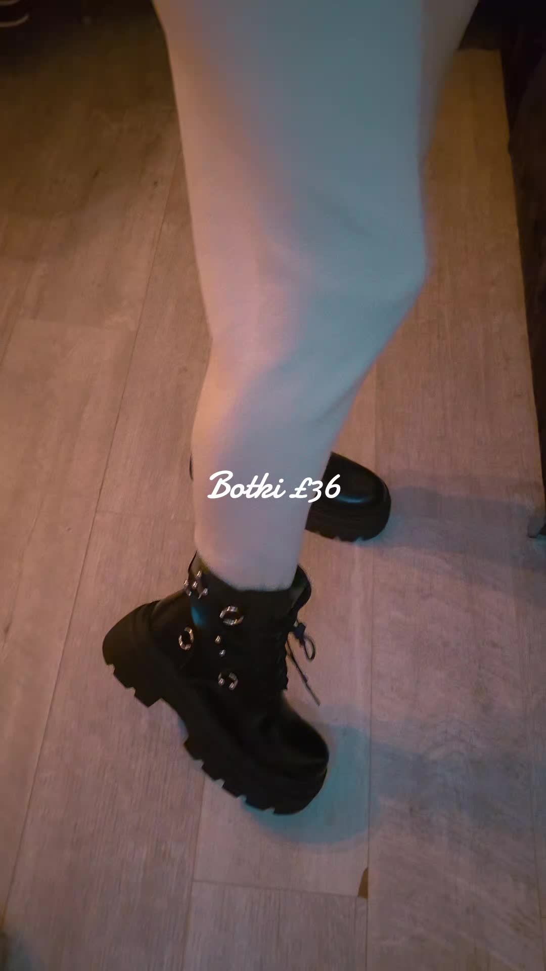 @Black dress