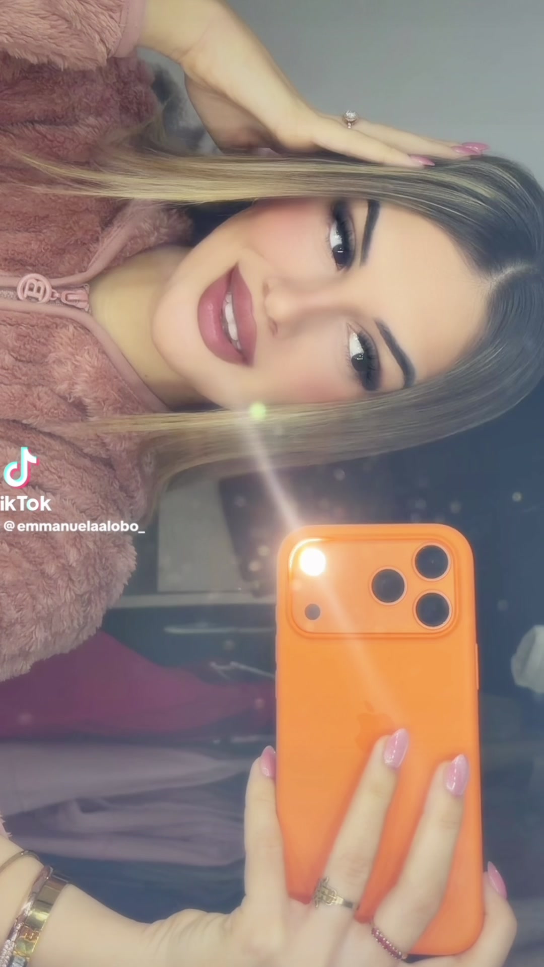 @Emmanuela🧿