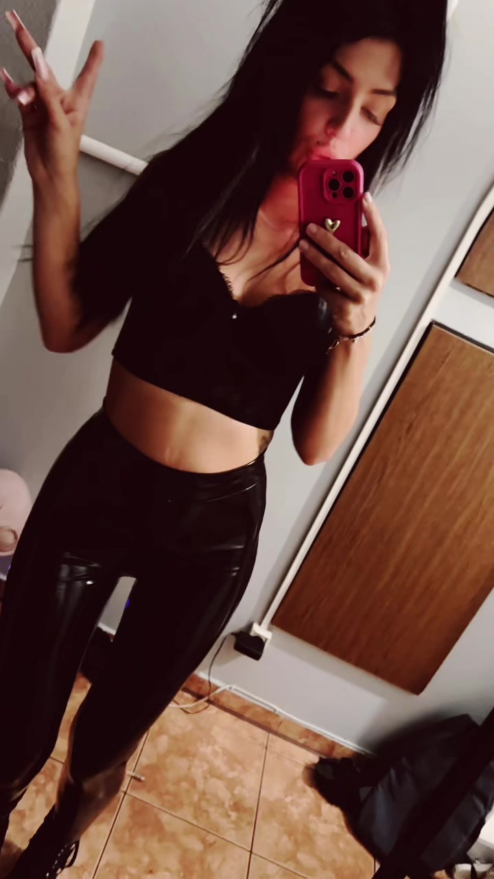 @Angela Na