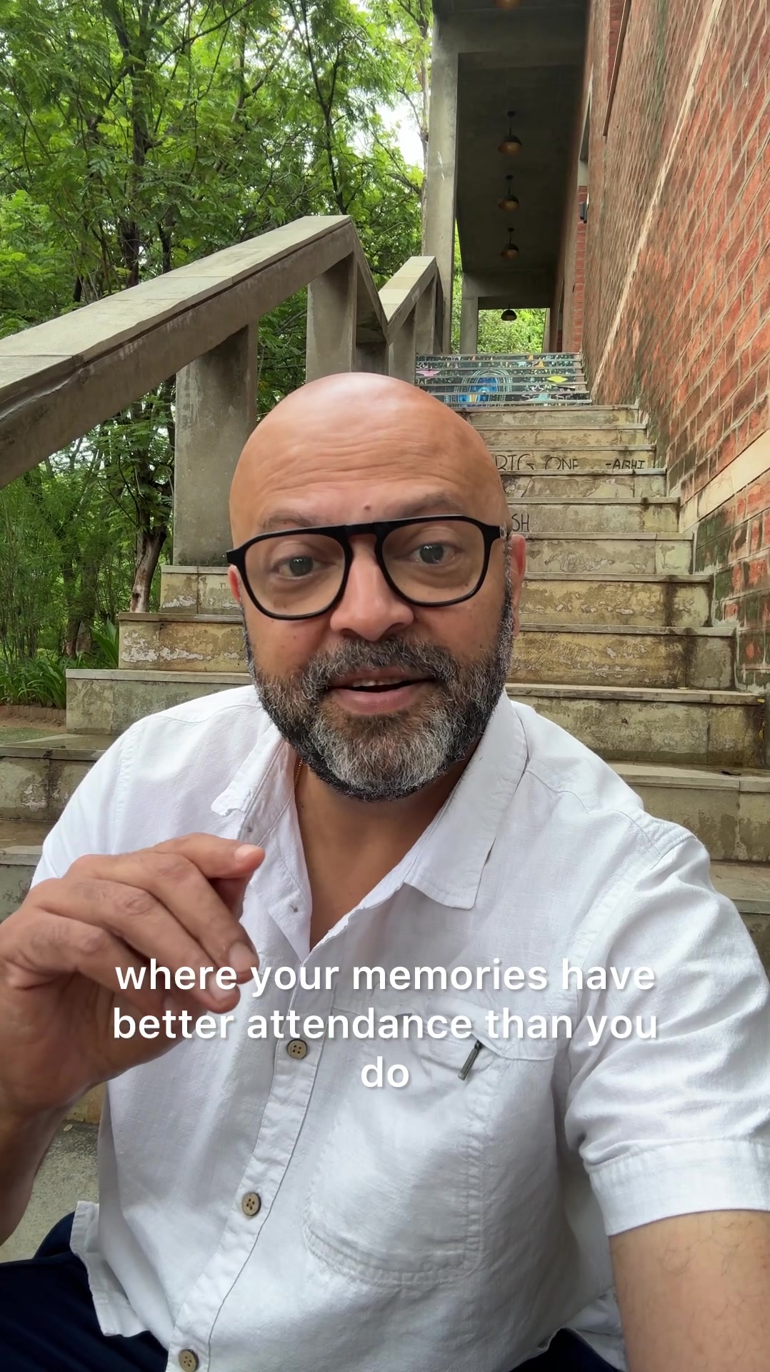 @thetravelingprofessor
