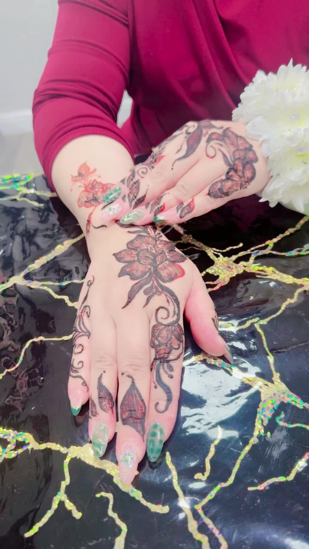 @Henna by &R