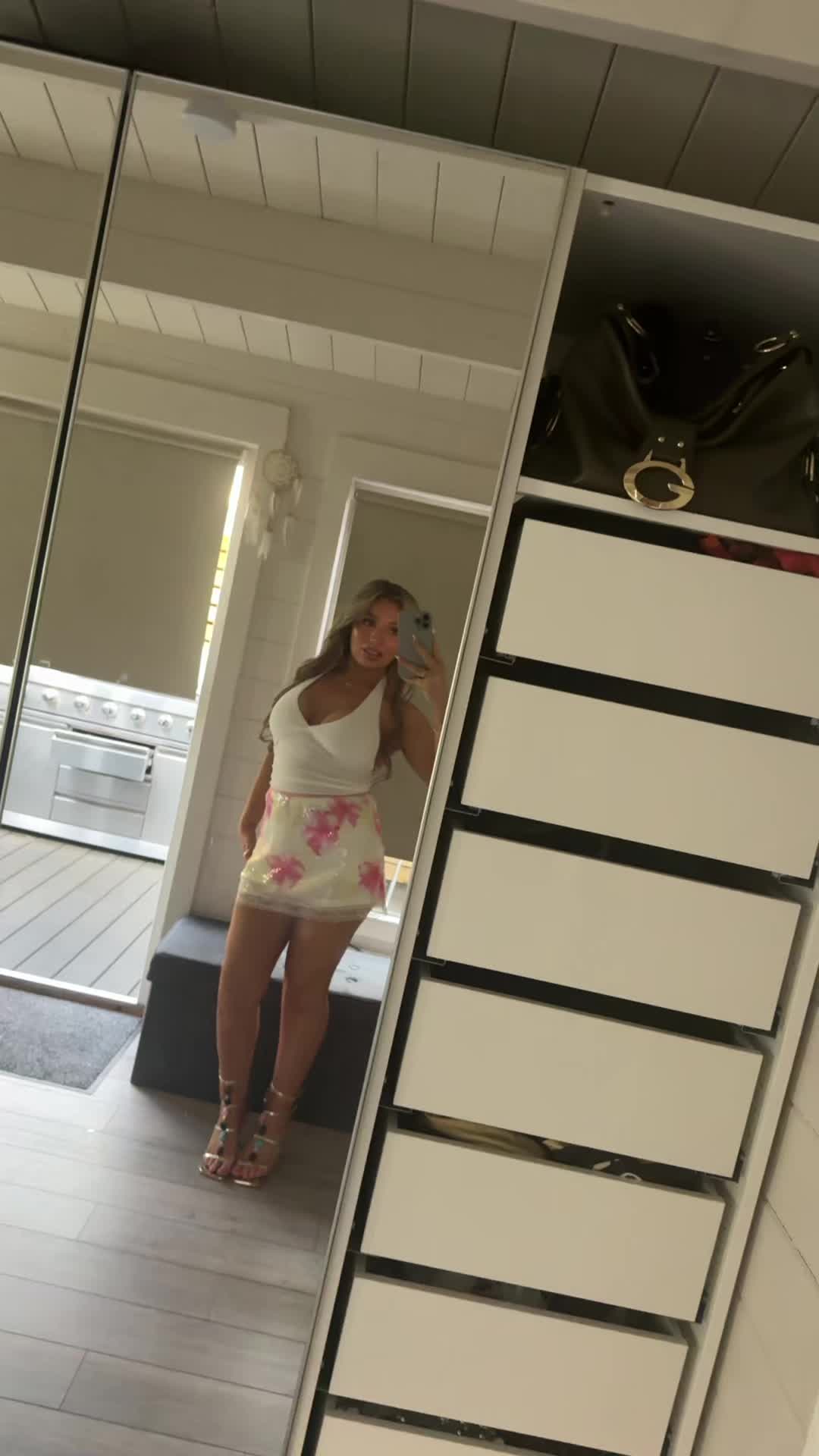 @Sarah-Louise