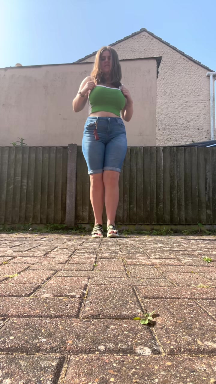 @Bel🫰🏼💜