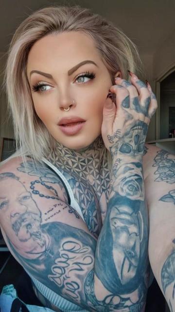 @ᗷᗩᖇᗷIᕮ 👑