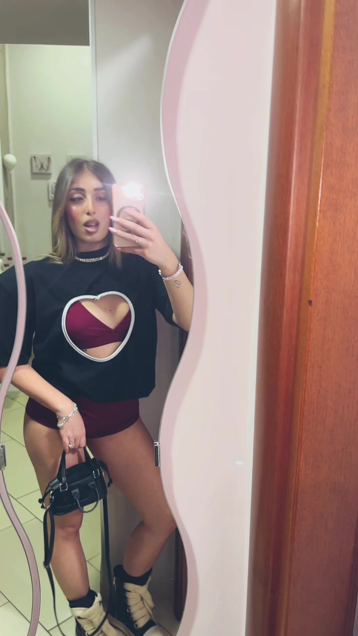 @𝑬