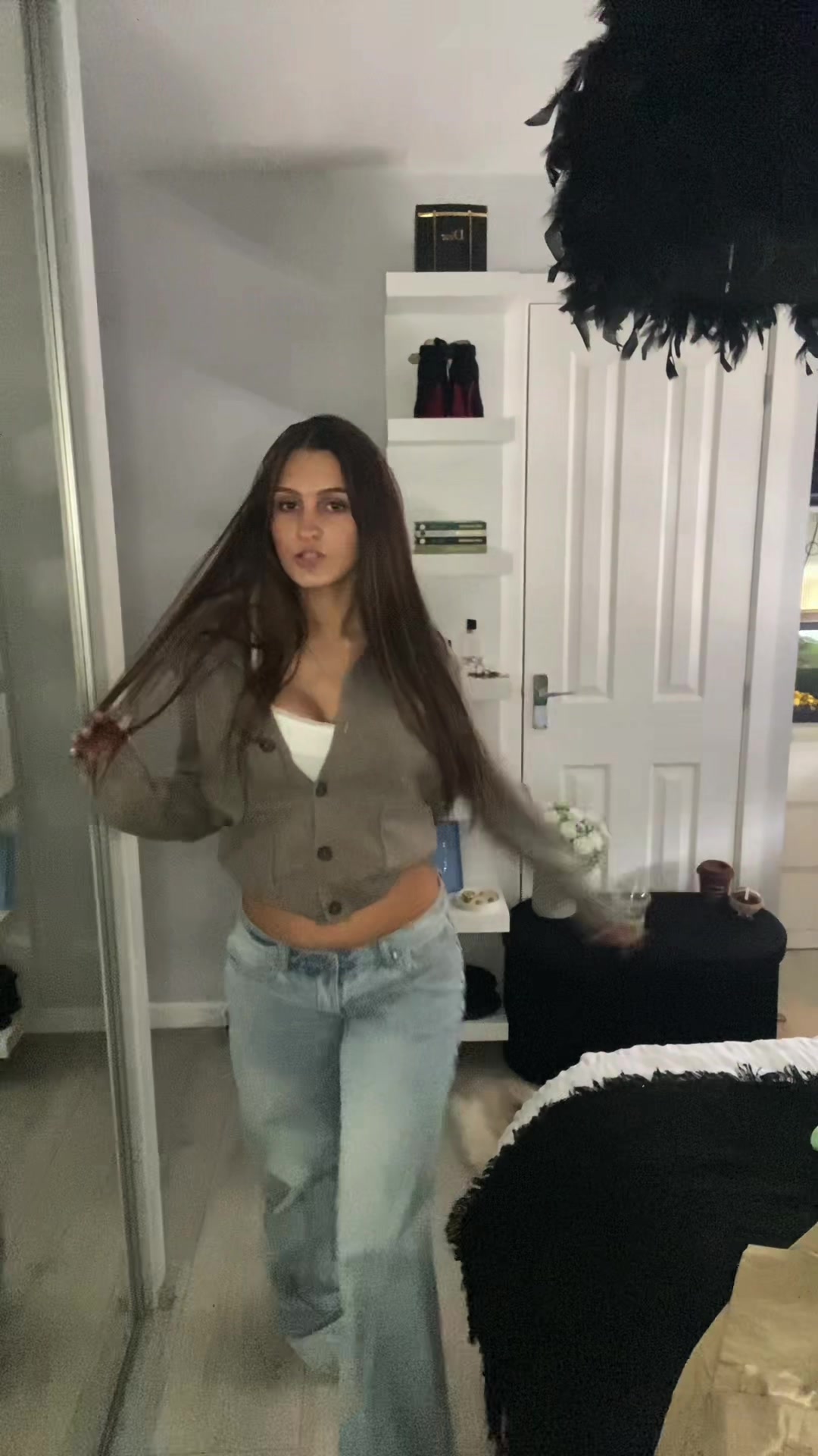 @🦦