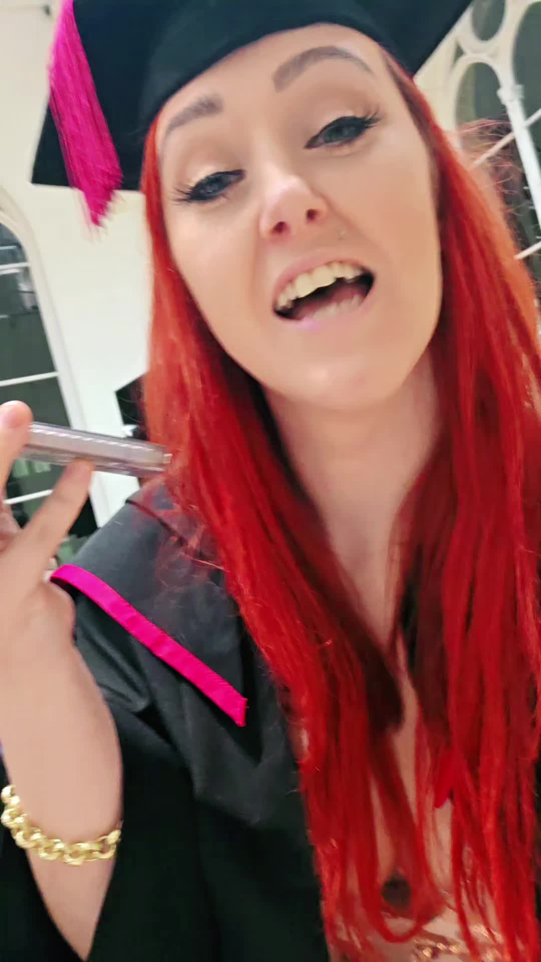 @EmJay🩷🌈