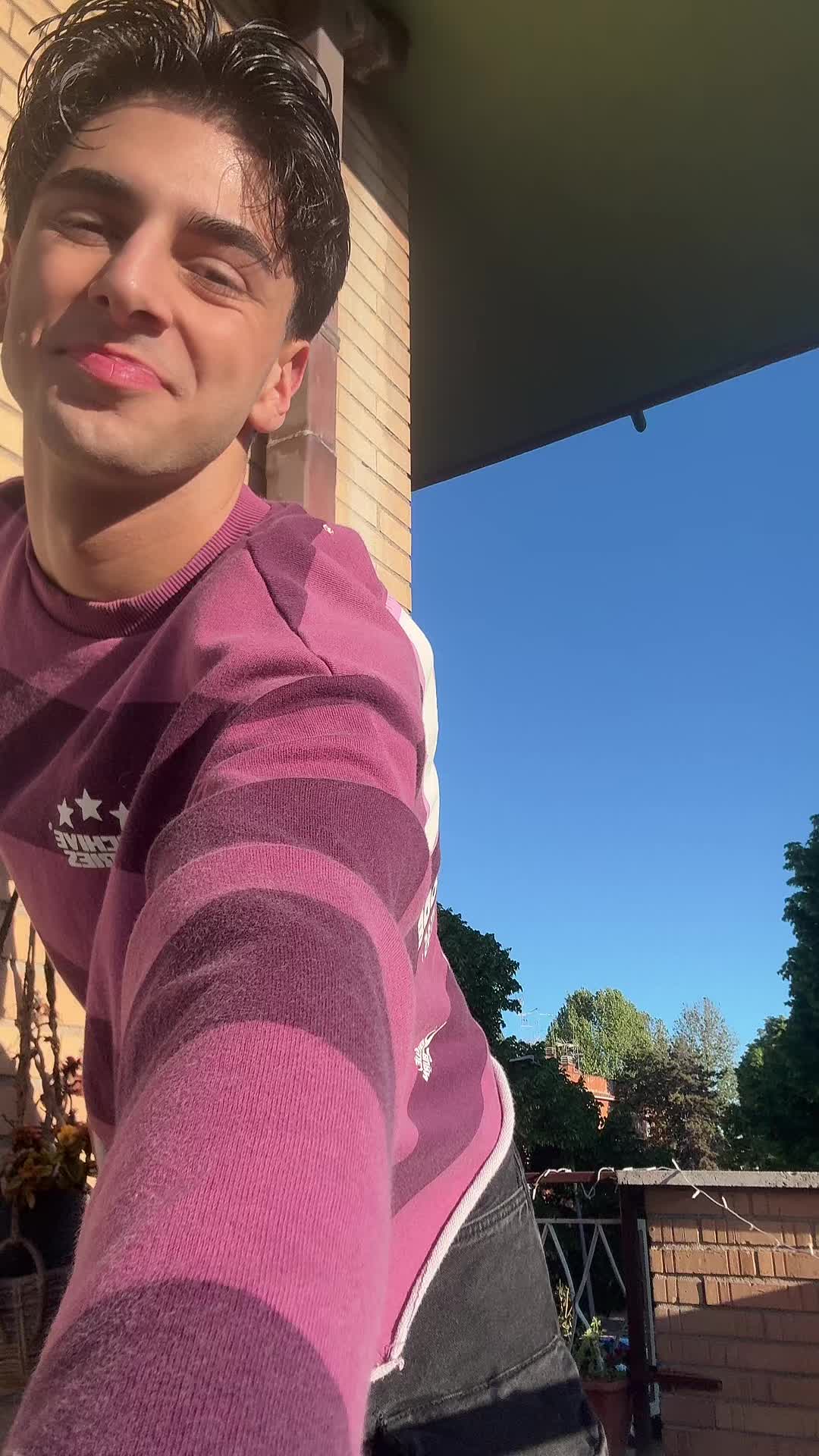 @A L E X🥥