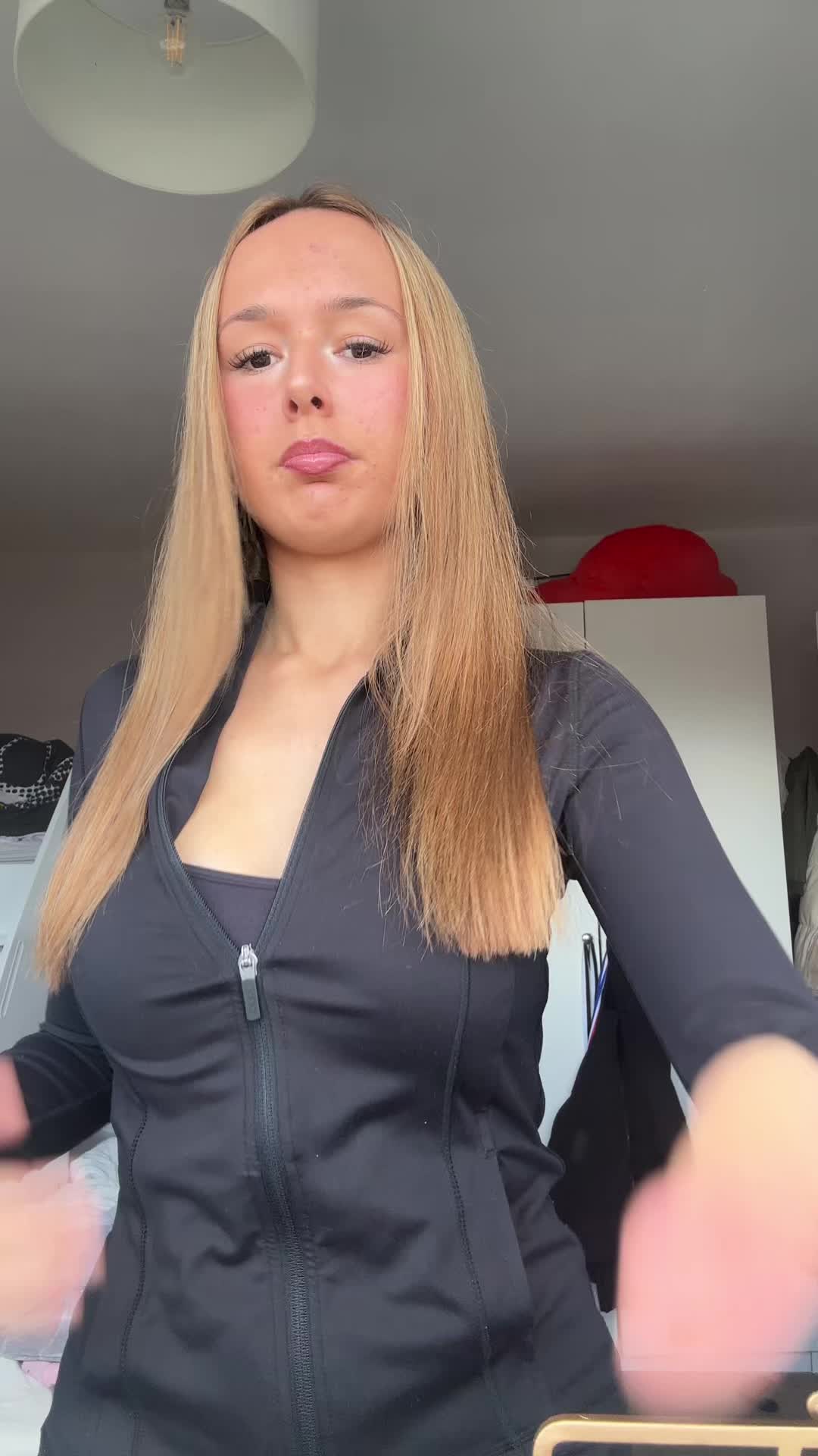 @𝒦𝒶𝓉𝒾ℯ