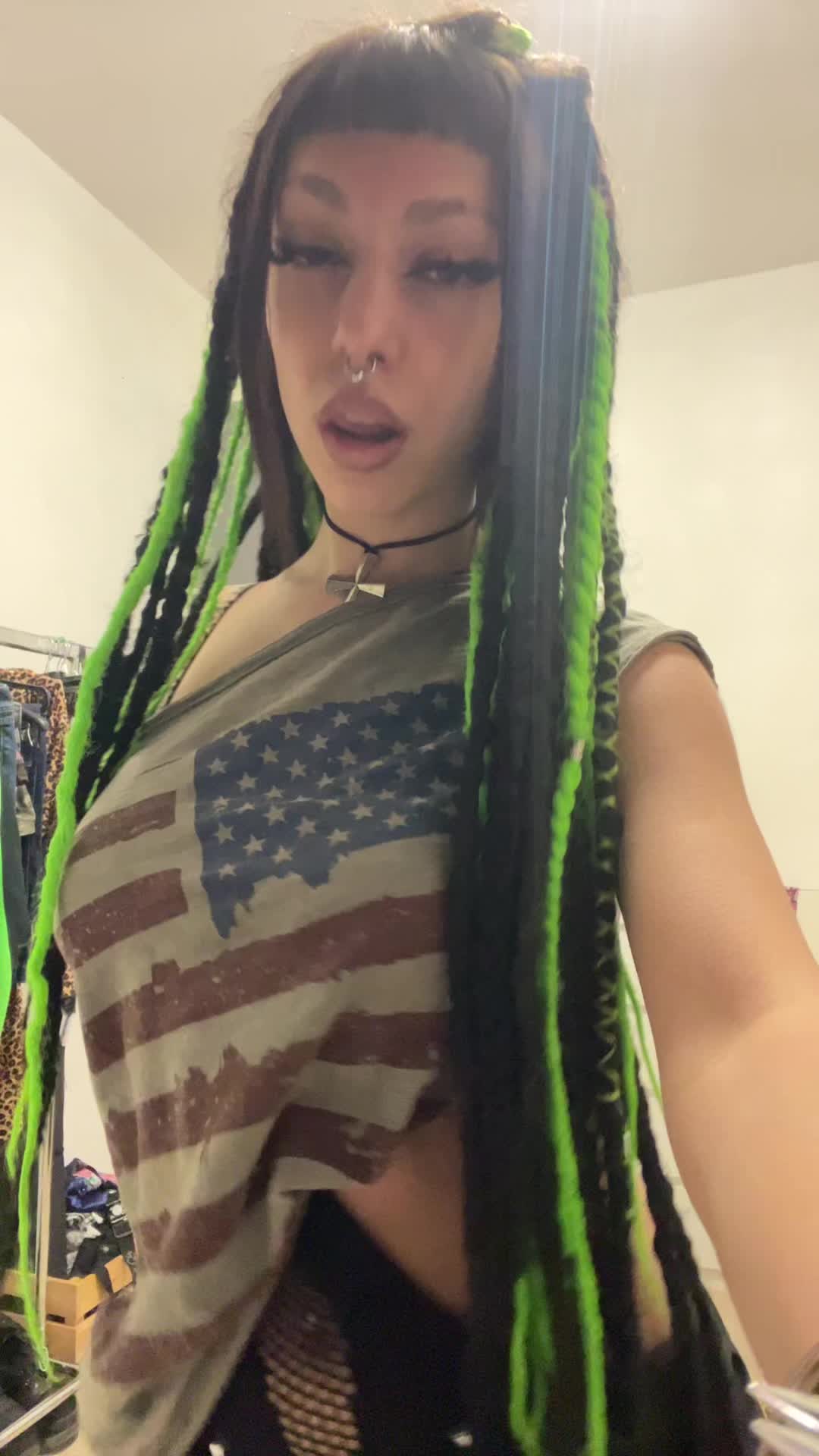 @lucertolona