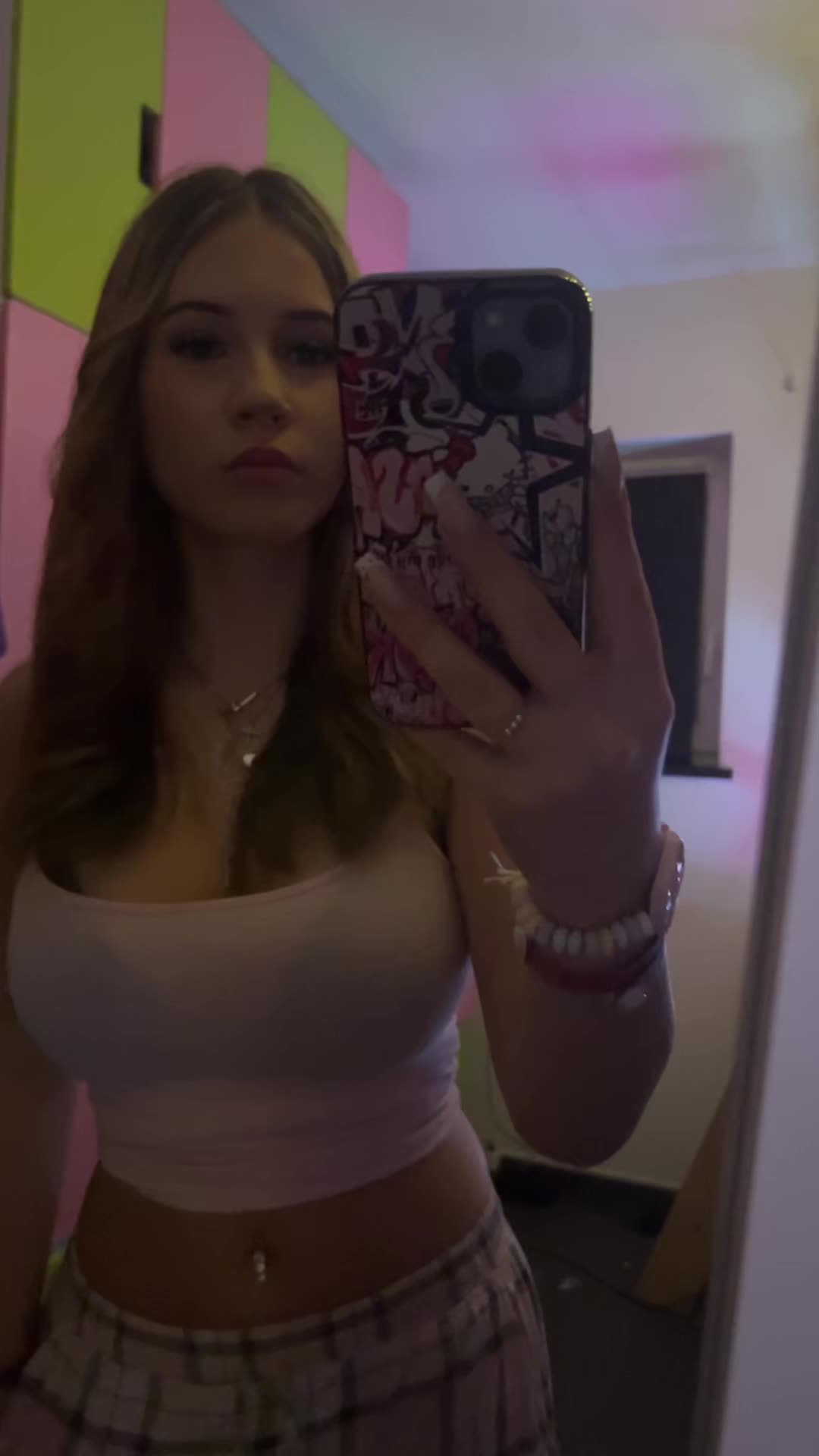 @Emyy