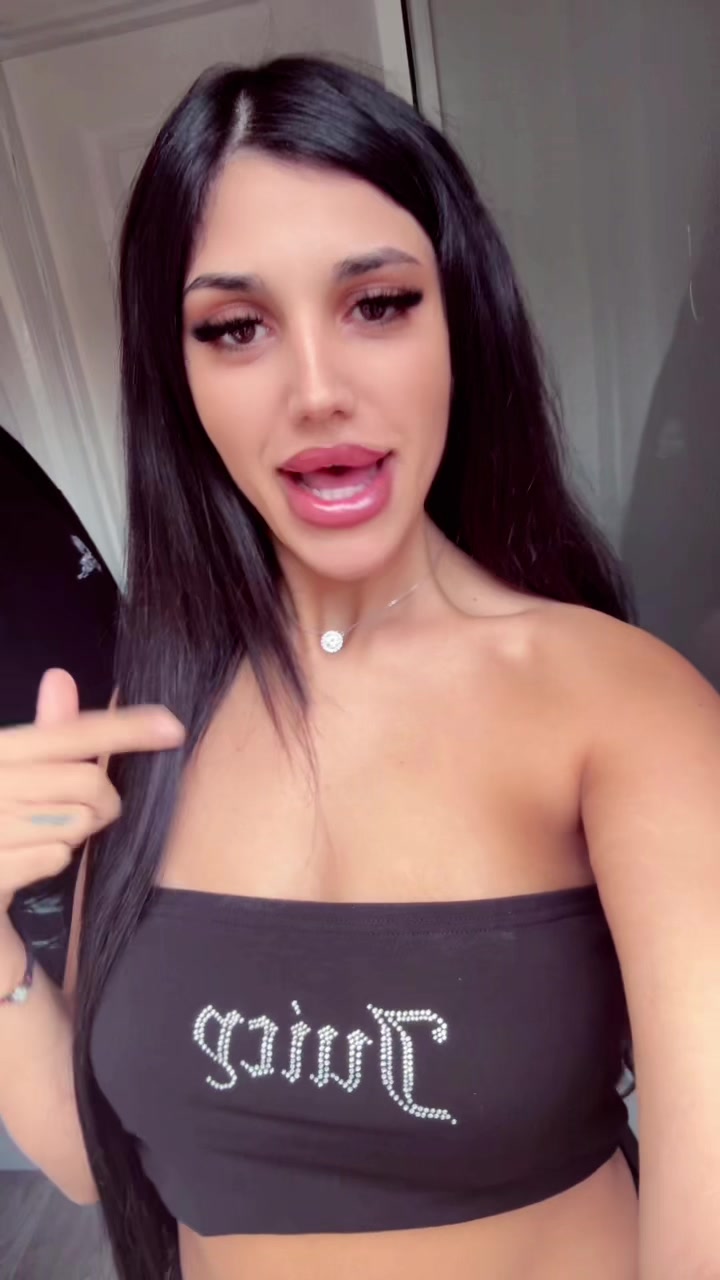 @Tzesika