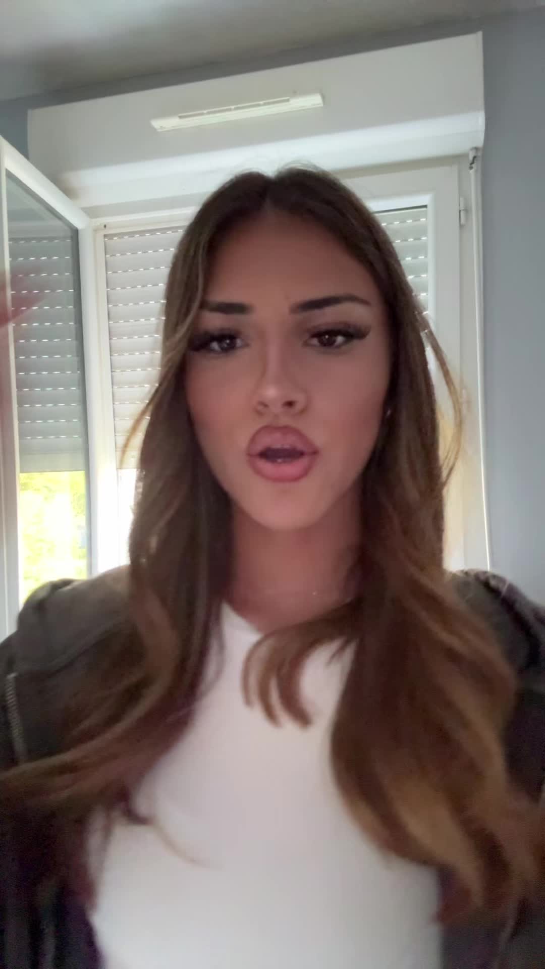 @𝐸𝐴