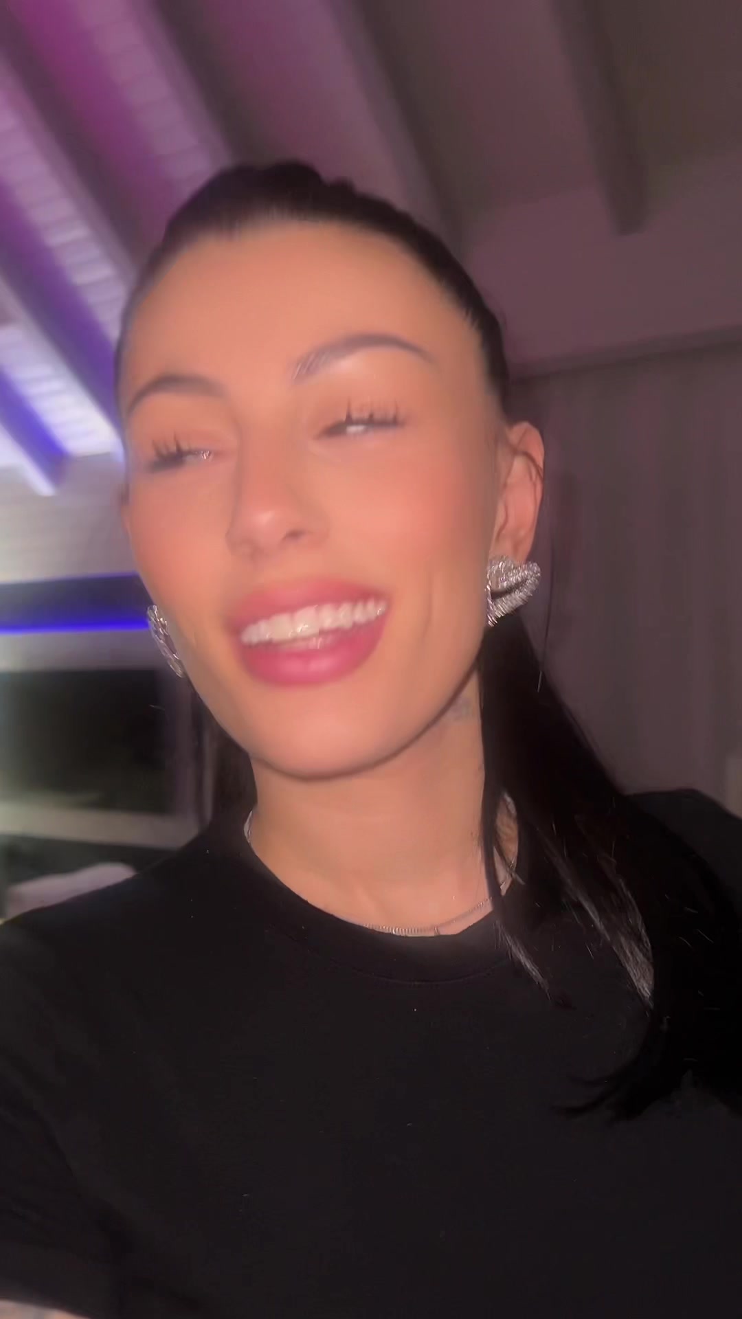 @ཐིunbezahlte.influencerinཋྀ