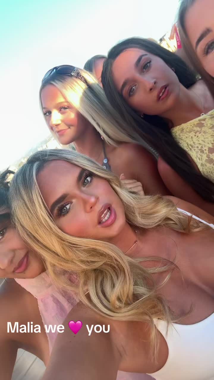 @Ella