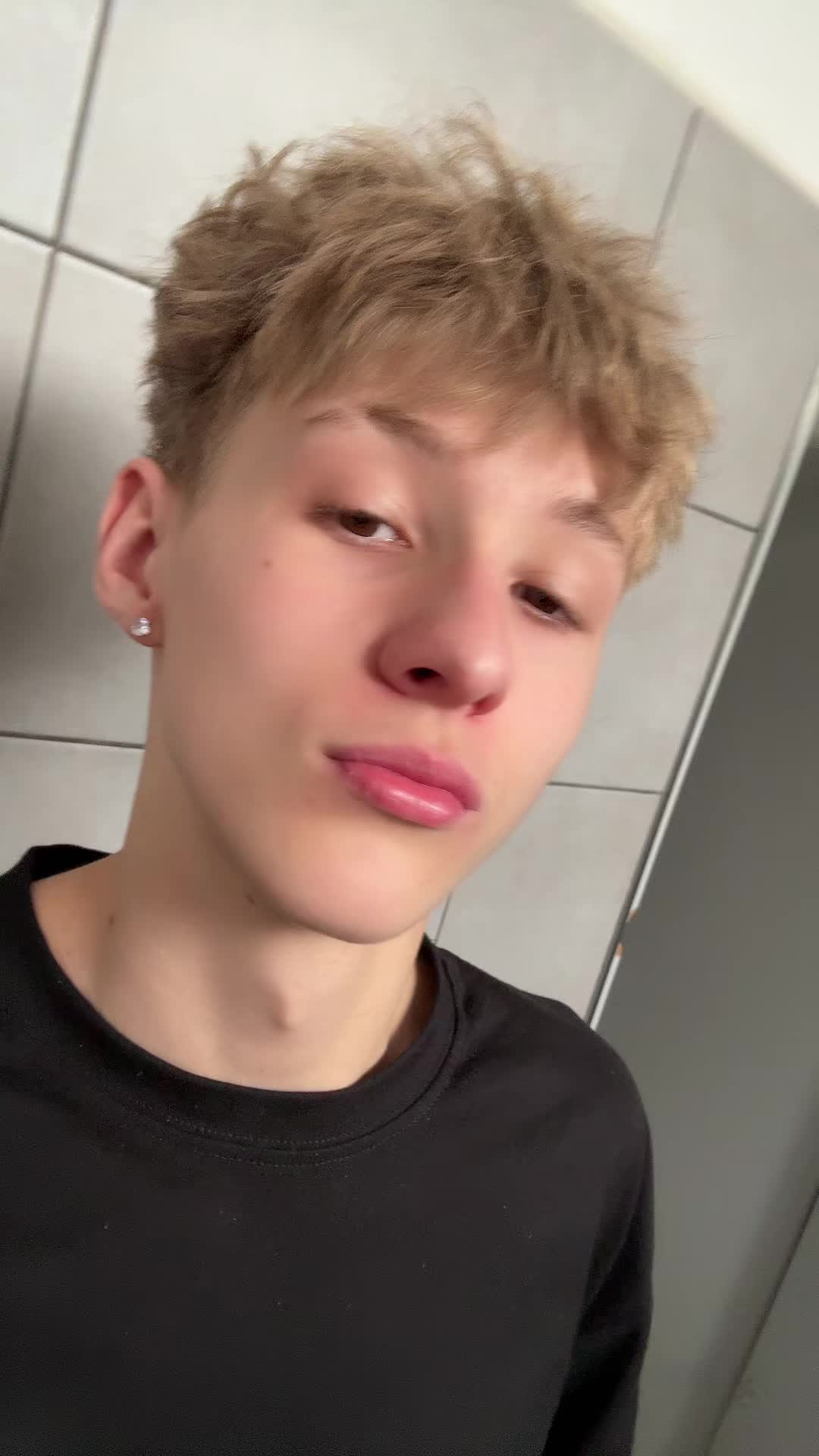 @Szymon_&bull;felkowski