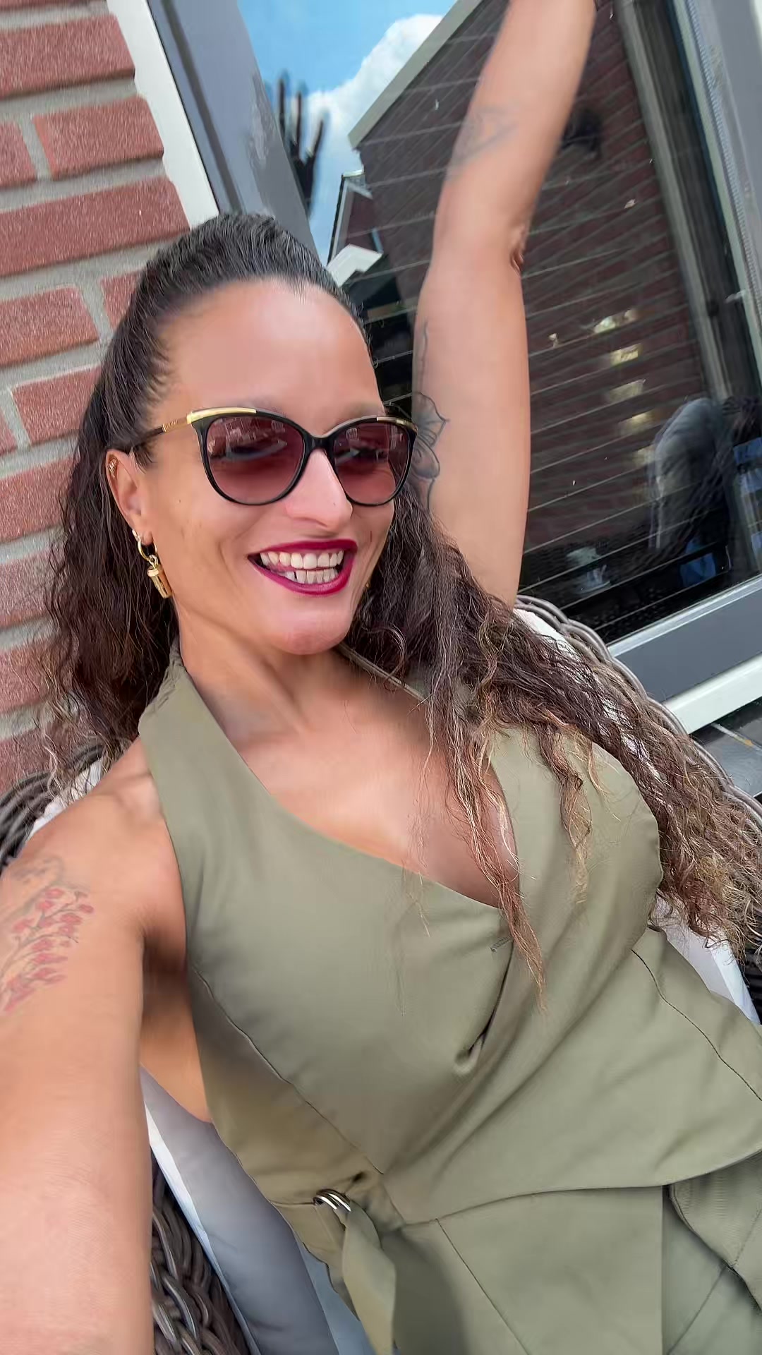 @Elvira