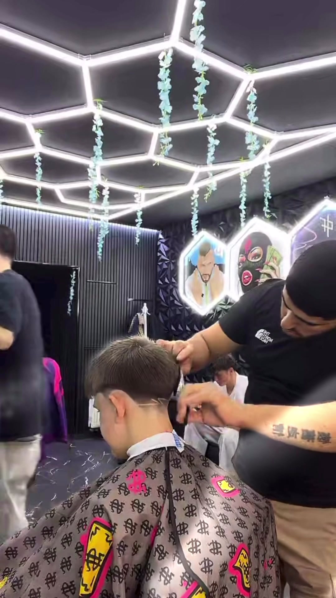 @MONOPOLY&ensp;BARBER&ensp;CLUB&ensp;💈