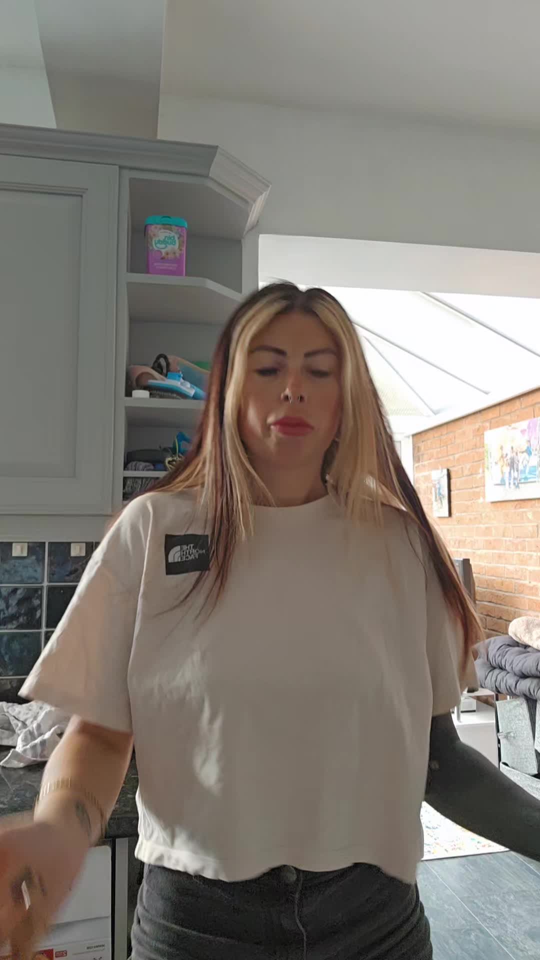 @Official Christy