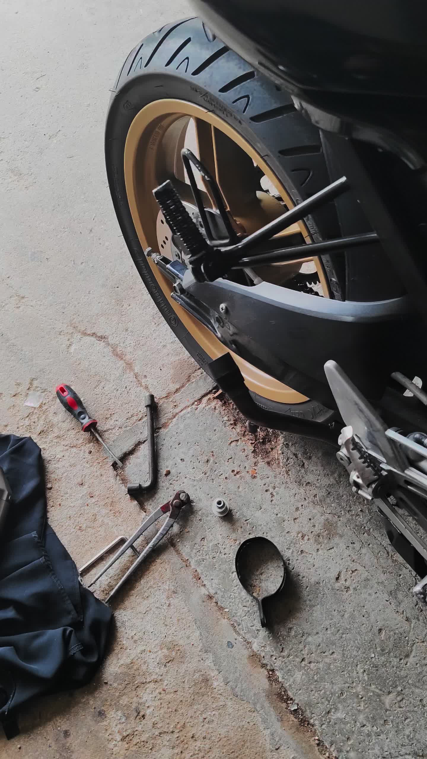 @Enzy_le_motard
