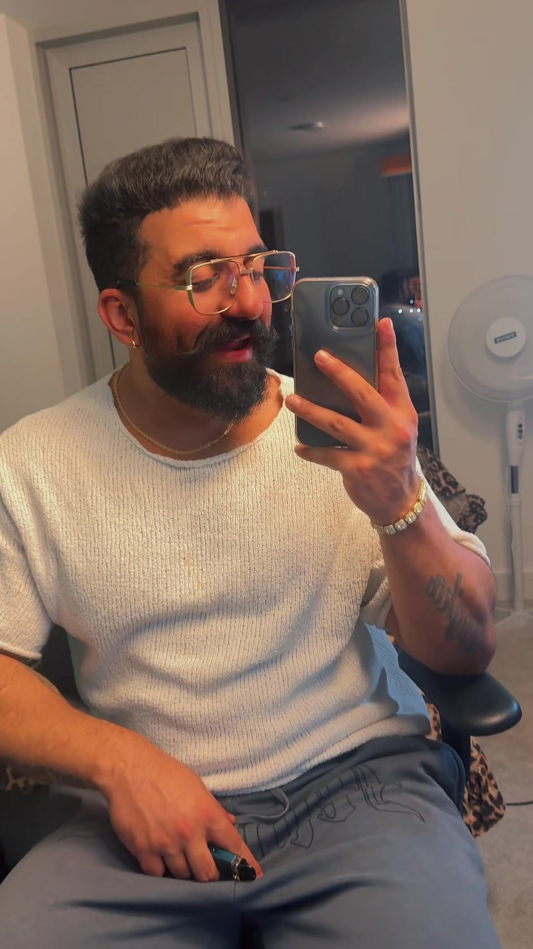 @Gabbar 🕊️🐺