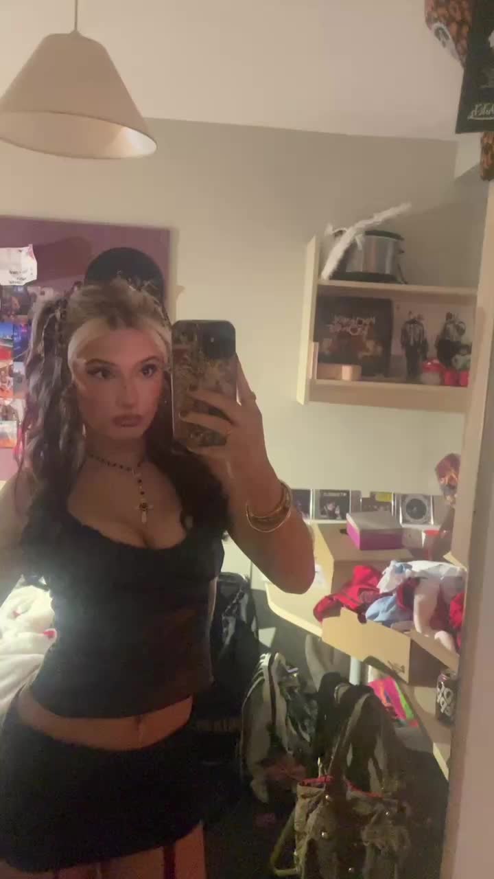 @Ella⭐️