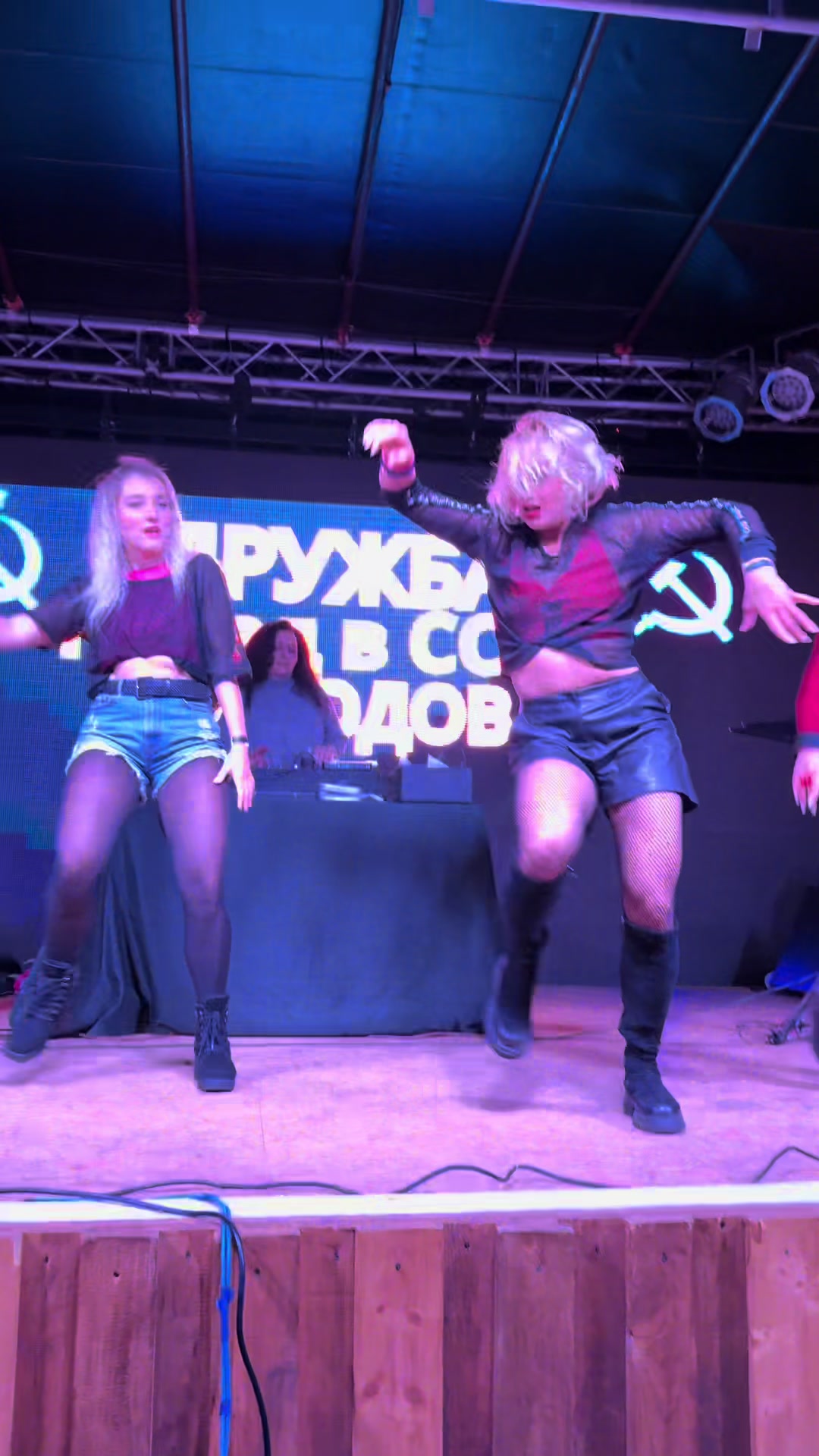@Mari Корыстная Особа😜