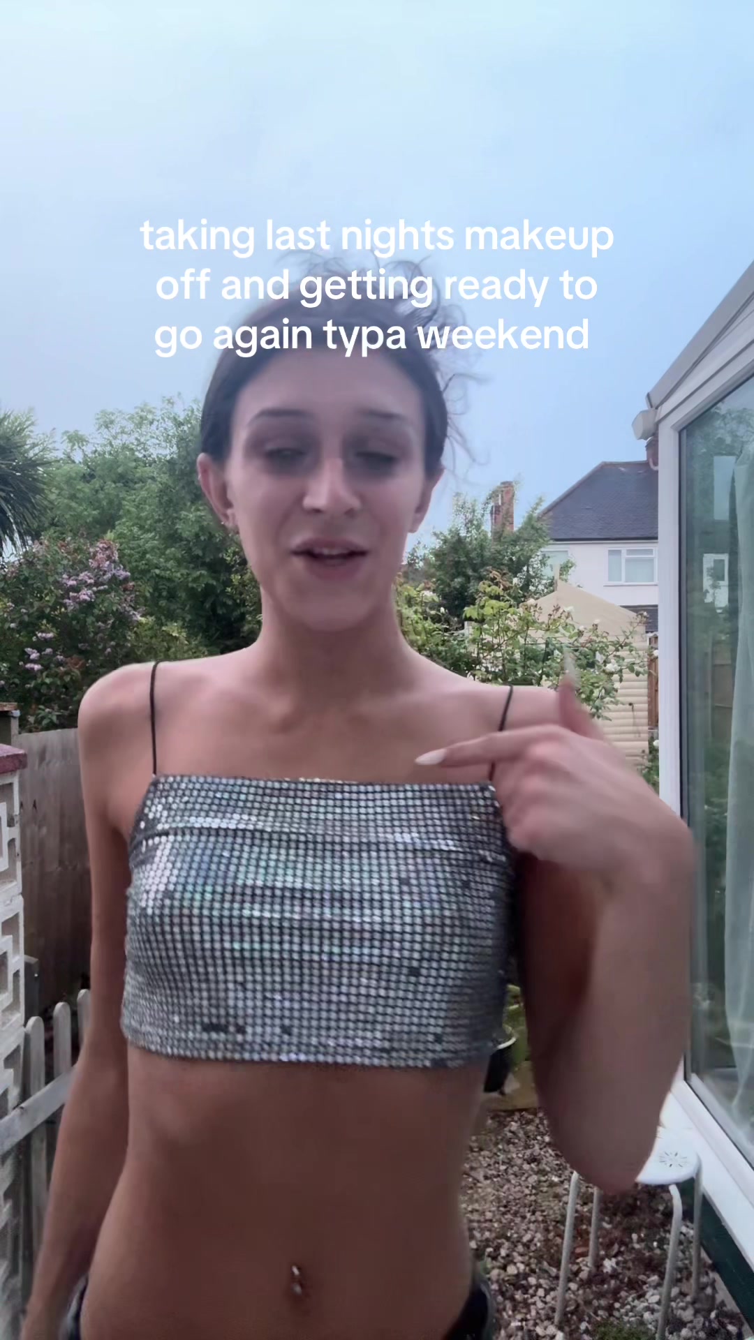 @￼