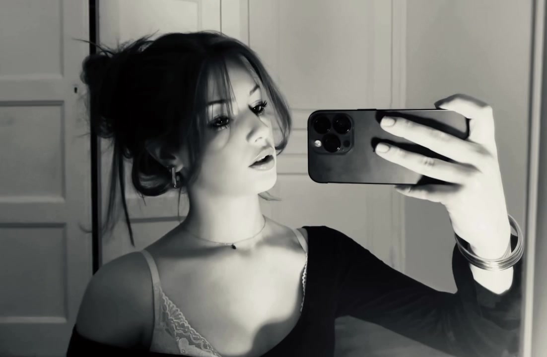 @𝐋𝐨𝐮𝐢𝐬𝐞_𝐝𝐠𝐥𝐦𝟏𝟕🌺
