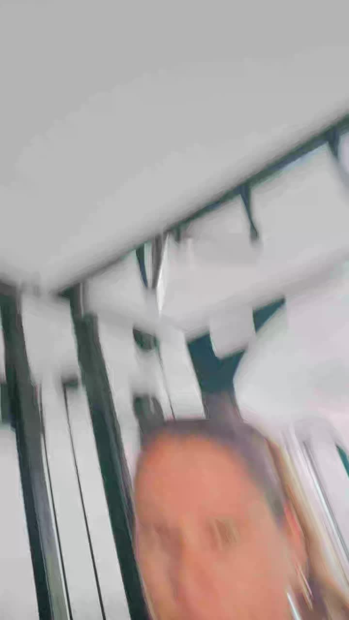 @Glo