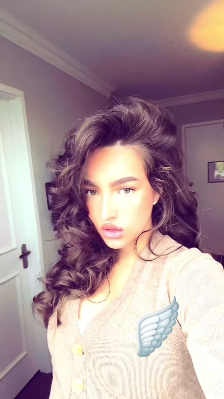 @Annaliesefury