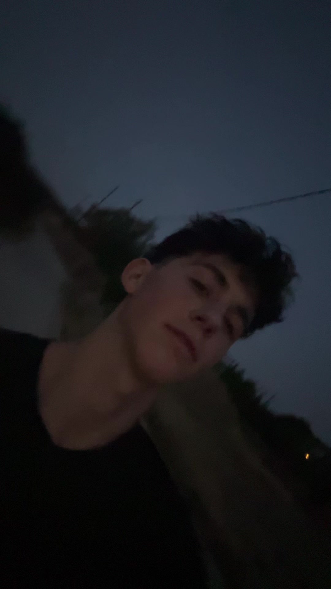 @🦦