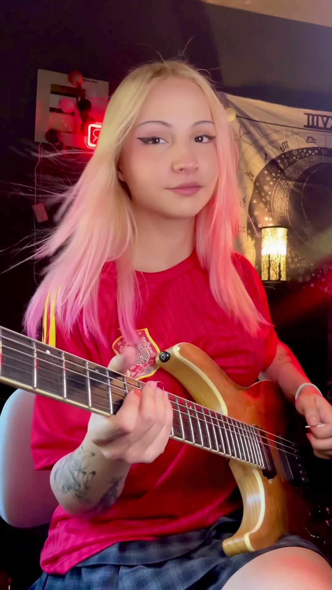 @Raven (guitar and vocals)