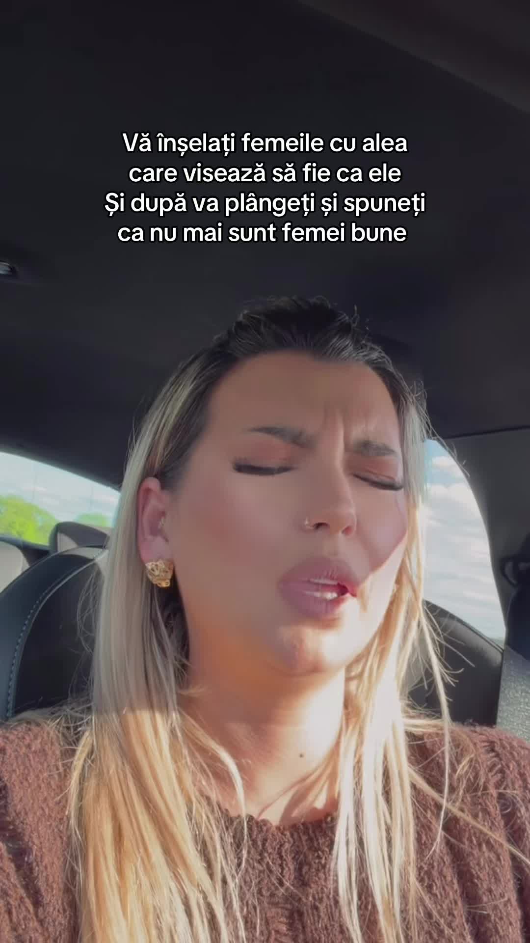 @Roxana