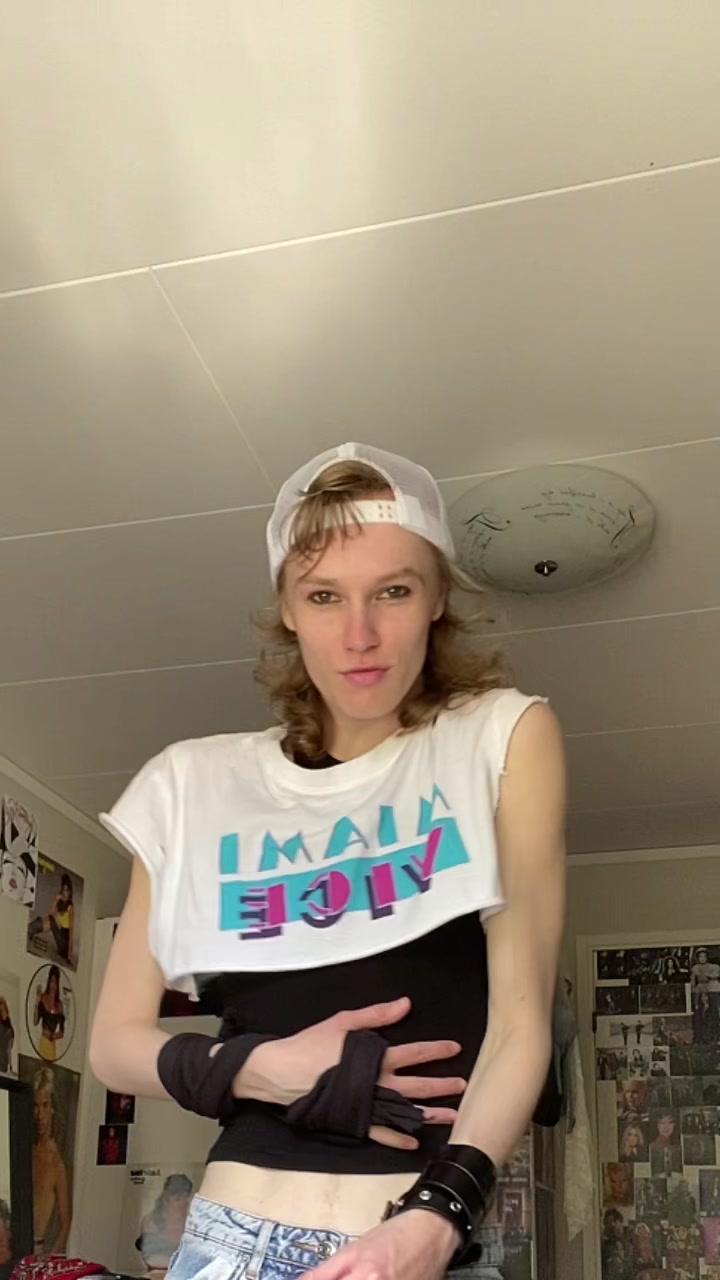@Tim 🎞💜