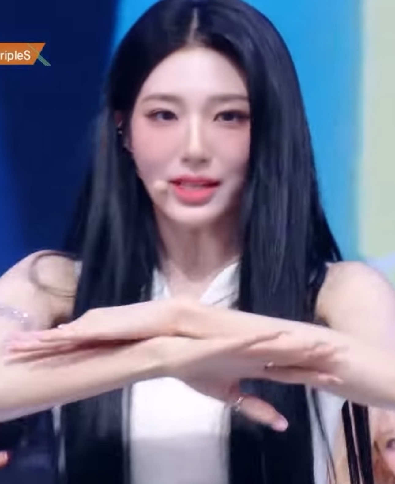 @tripleS archive