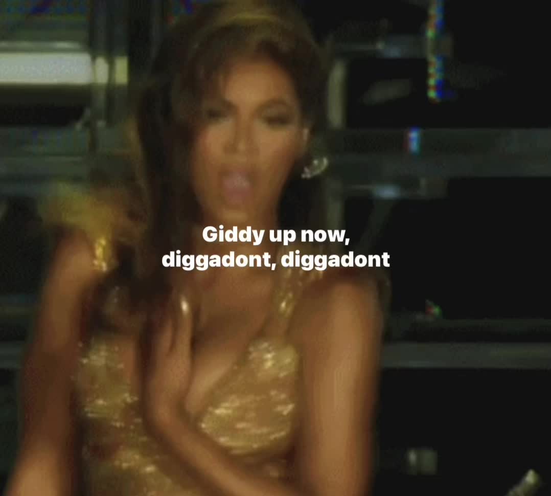 @beyhiveisbuzziin
