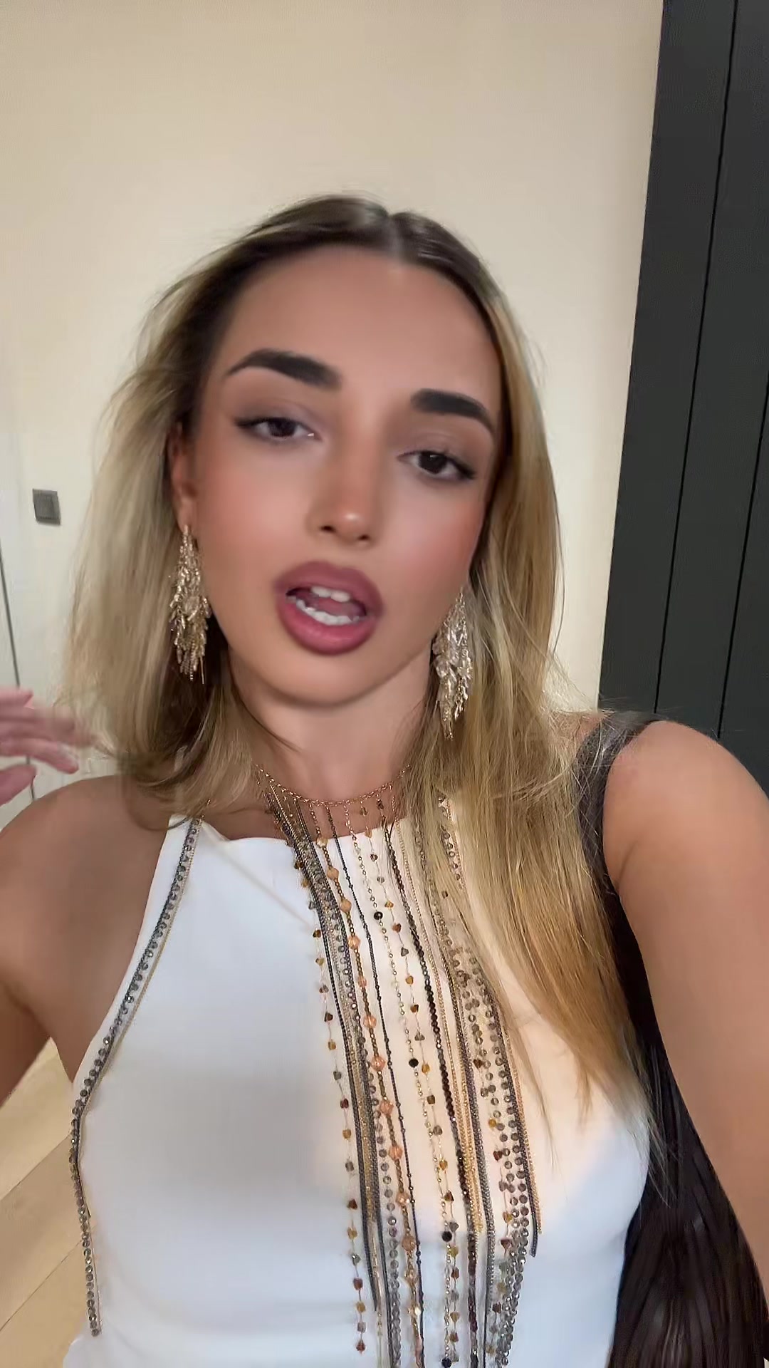 @Lu