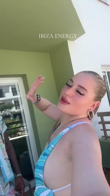 @SKR