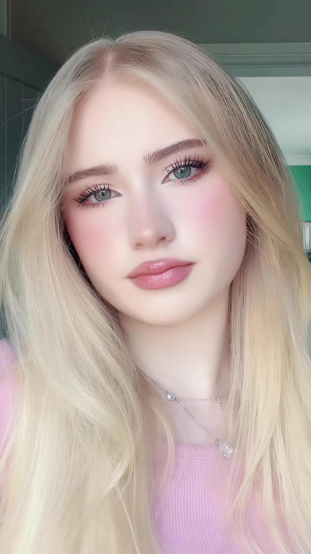 @Annabel Hughes 🦢🤍(mgmtbex)
