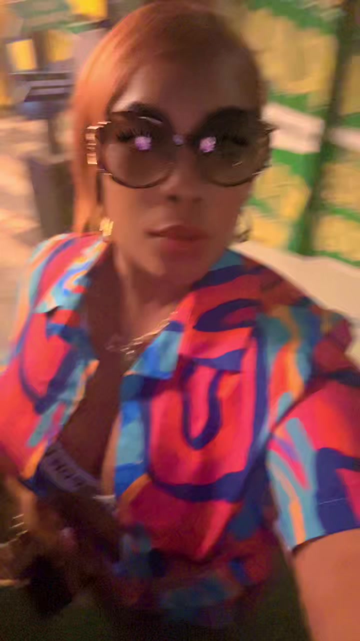 @Miss queen fabulous