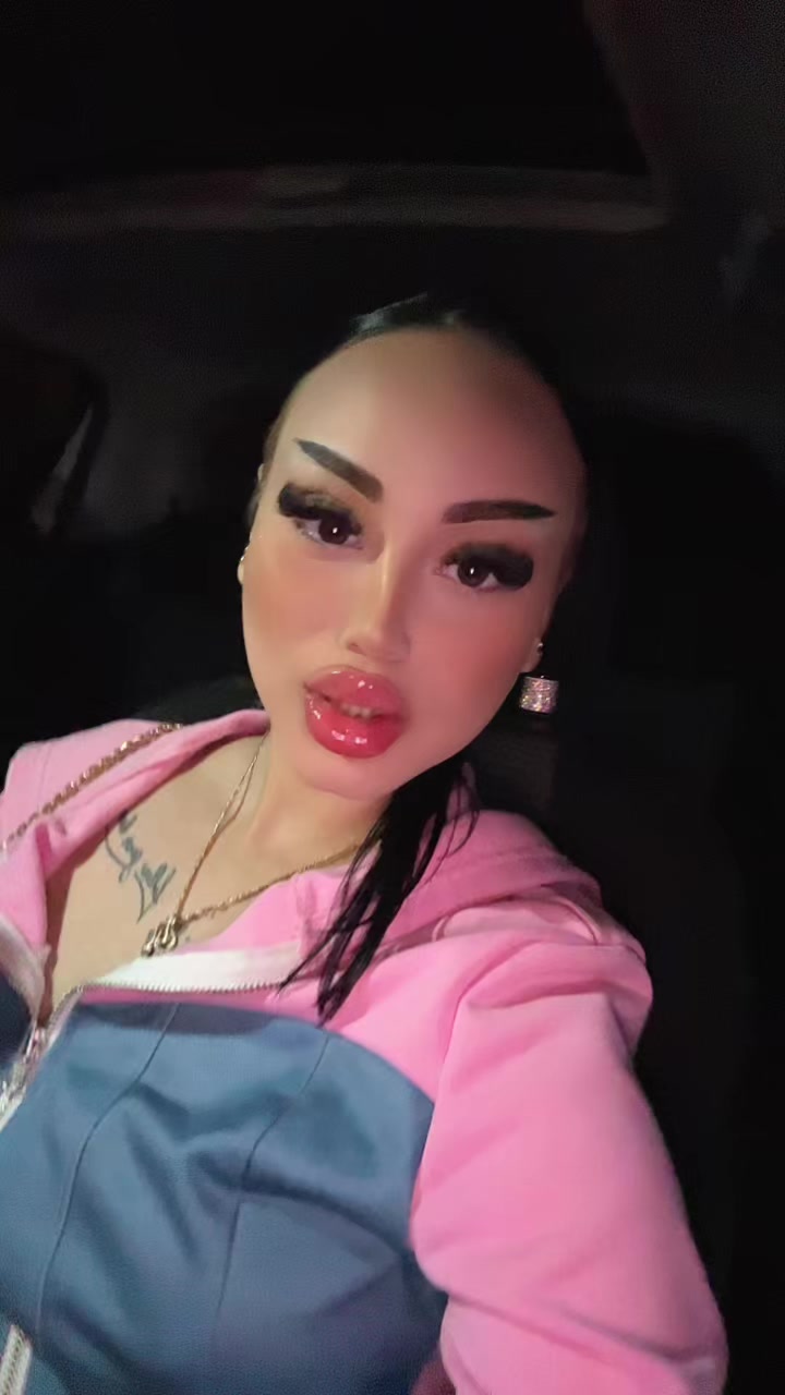 @Denisa