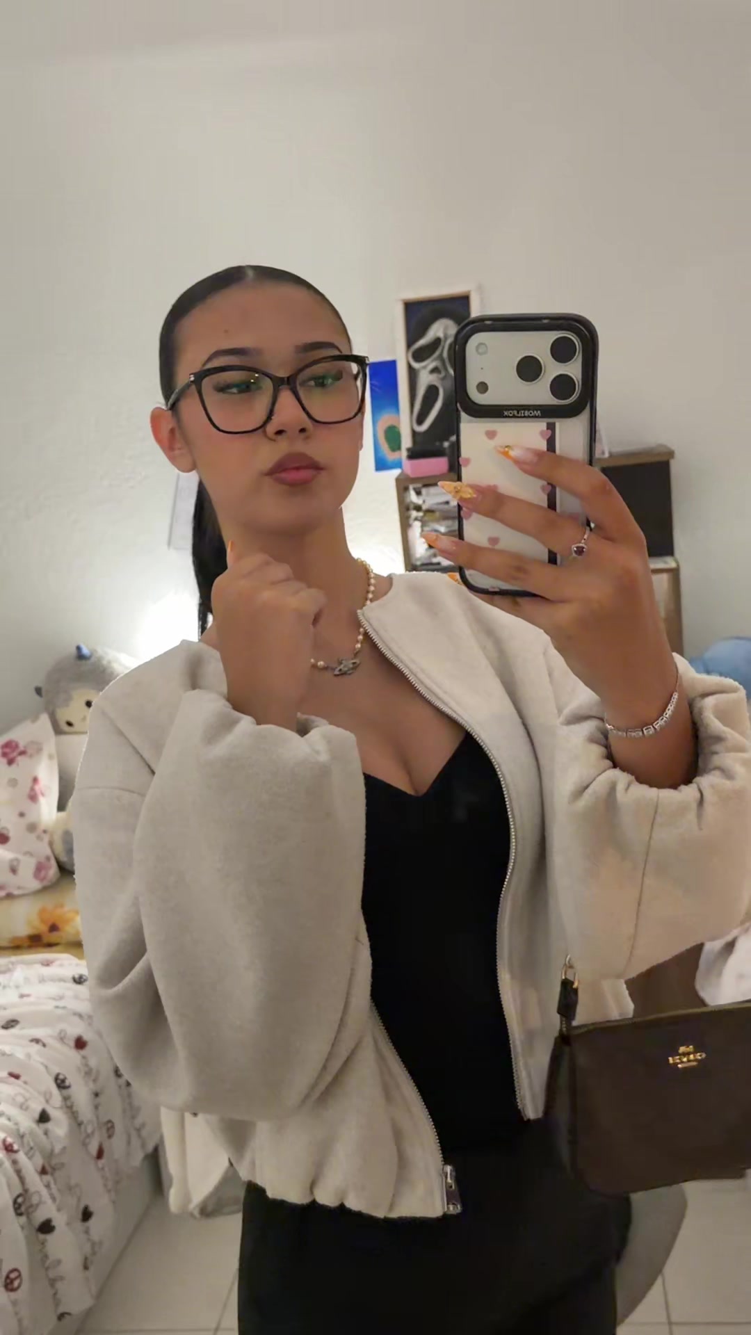@Sophia.